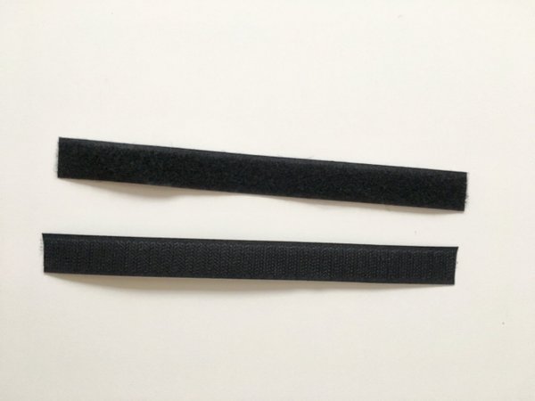 20 mm breites Klettband, schwarz
