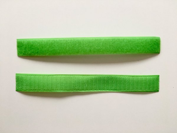 25 mm breites Klettband, grün